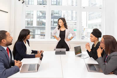 4 Big Ways That Reflective Leadership Boosts Workplace Wellbeing
