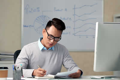 How To Find The Right Keywords To Build A Smarter Marketing Strategy