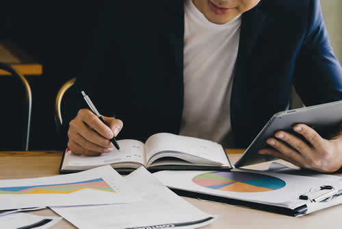 Learn about finance, analytics, marketing and entrepreneurship