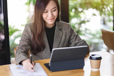 8 Secrets of Great Business Report Writing