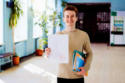 5 Essential Documents Students May Need to Start College Education