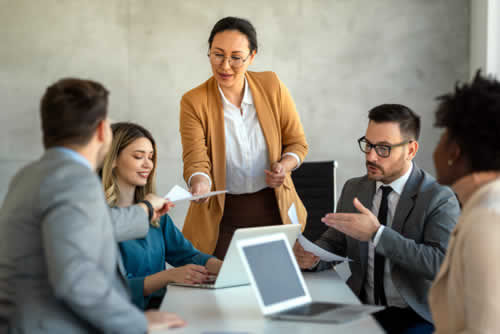 How Do I Manage Employees Who Work in Different Ways?