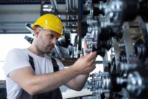 How to Stop Machinery Breakdowns with Good Management